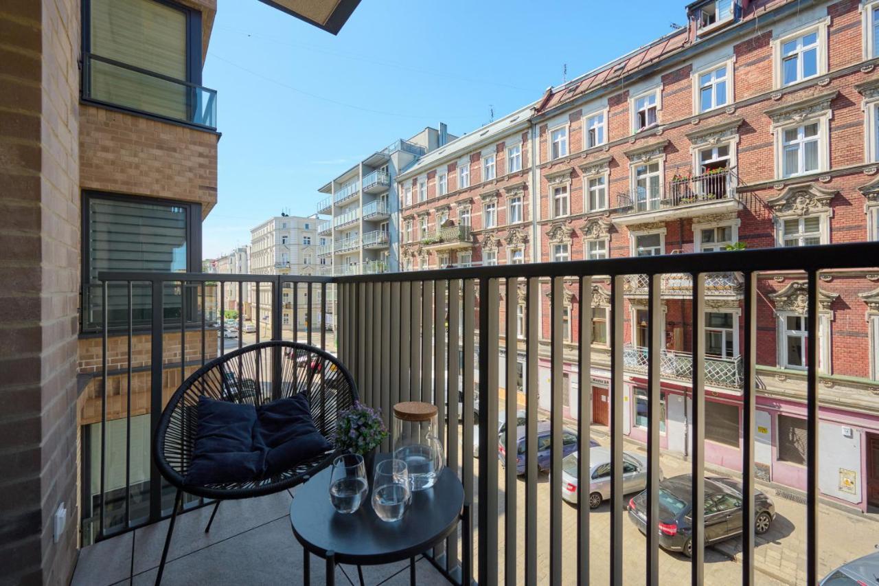 Cozy Studio Wroclaw Nadodrze For 3 Guests With Balcony By Noclegi Renters Exterior photo